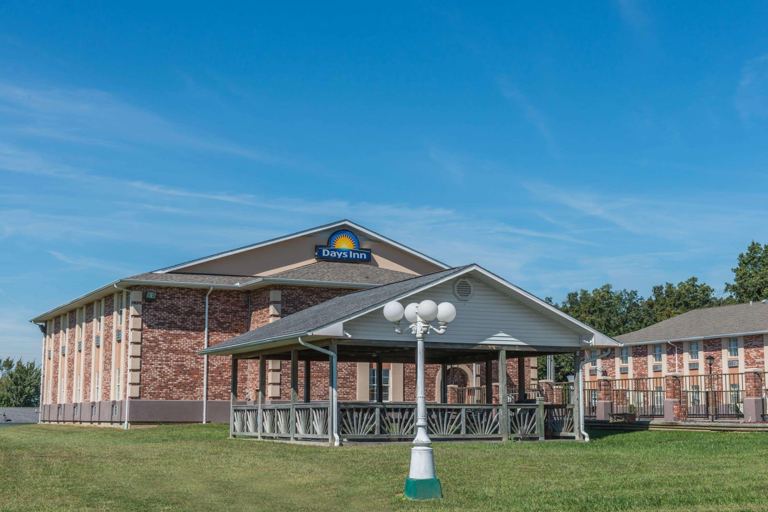Days Inn By Wyndham Perryville Exterior photo