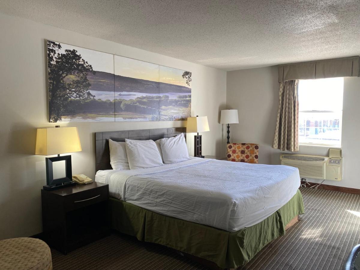 Days Inn By Wyndham Perryville Exterior photo
