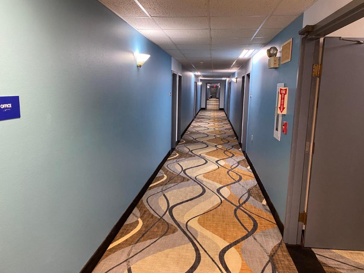 Days Inn By Wyndham Perryville Exterior photo
