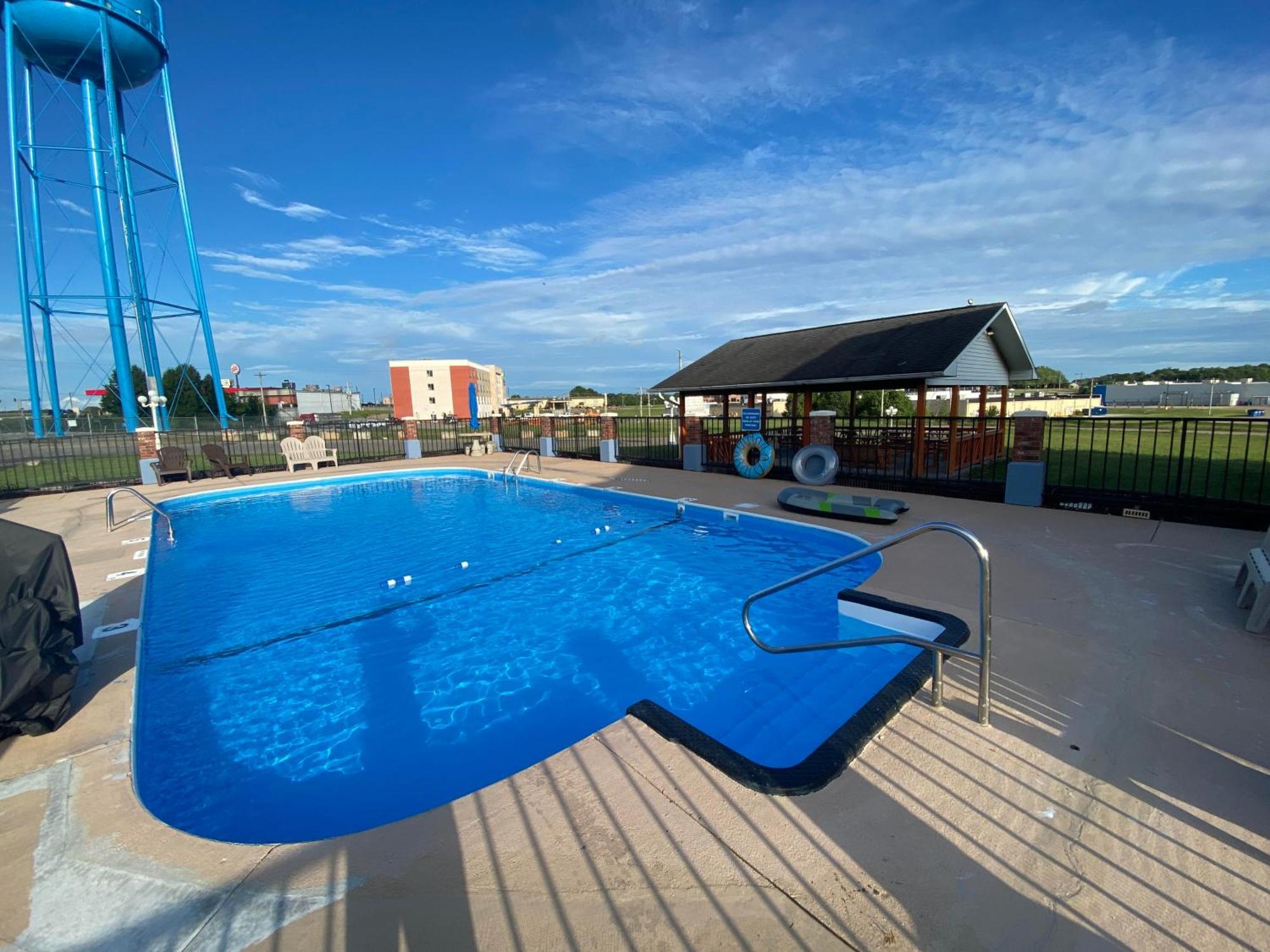 Days Inn By Wyndham Perryville Exterior photo